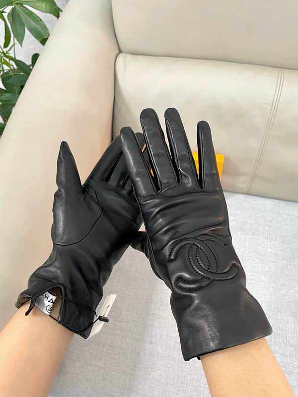 Chanel gloves hm154